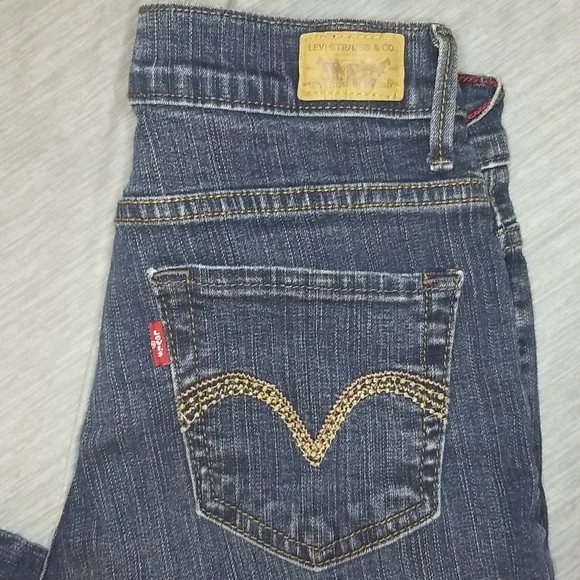 Levis perfectly slimming 512 capri - Picture 2 of 14